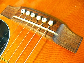 リペア ファイル その638 | 「古いギターはいい音がするのさ。」