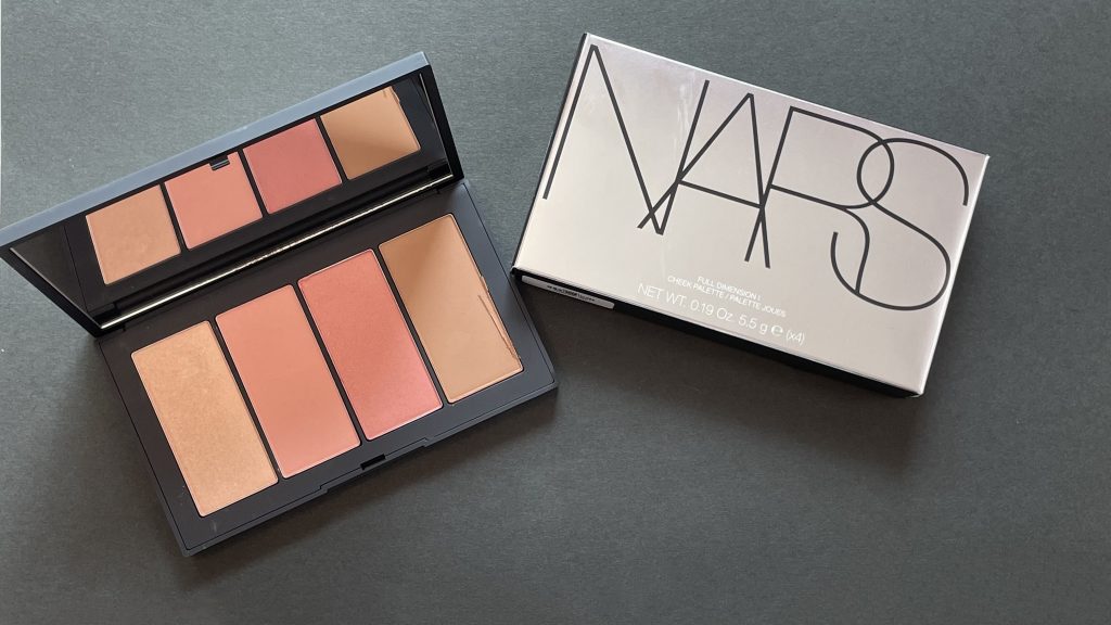 NARS限定フルディメンションチークパレットで立体感のあるメイクが完成