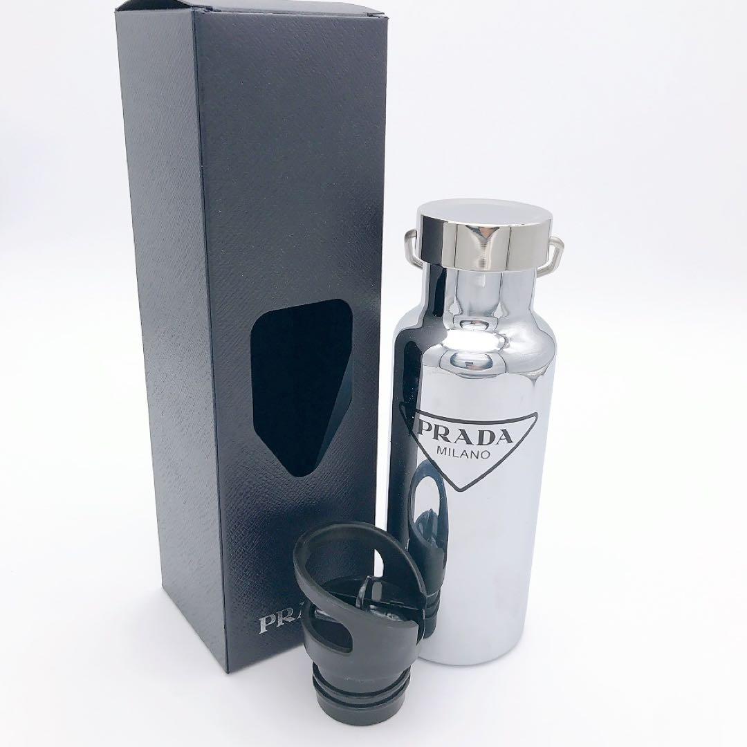 PRADA プラダ　ステンレスボトル　水筒　シルバー　三角　ロゴ　ボトル PRADA（プラダ） 水筒 ステンレスボトル シルバー 2UH003 V OOJ 2FJ2
