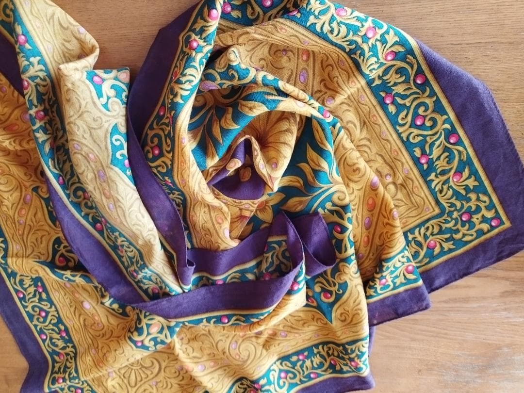 クリスチャンディオール　ストール 105ｃｍ Christian Dior（クリスチャン・ディオール） 大判ストール ショール