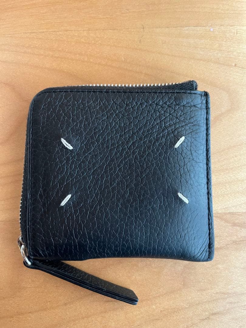 Maison Margiela 財布 ブラック　L字ファスナー Maison Martin Margiela】メゾンマルジェラ『レザー L字ファスナー短