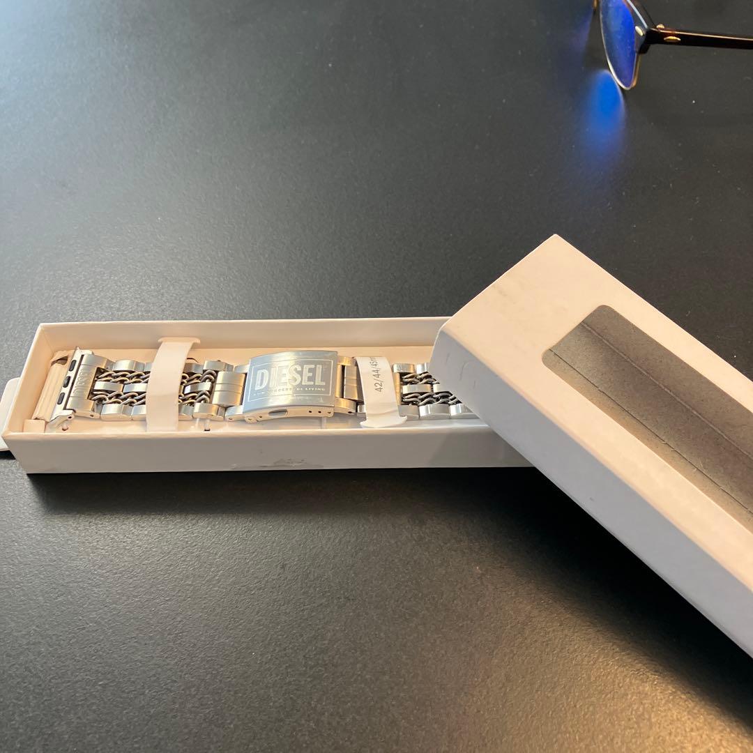 DIESEL アップルウォッチ時計ベルト 42/44/45mm