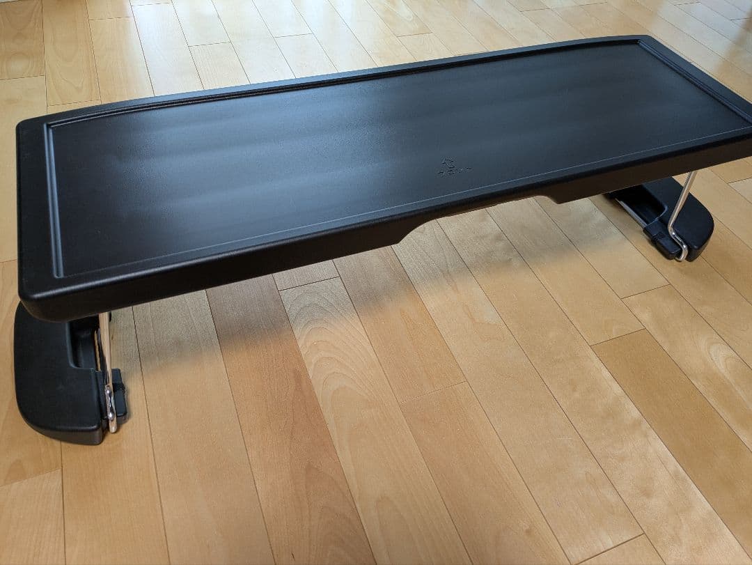 日産セレナ　C27用　ラゲッジテーブル　未使用品 セレナ セレナ/SERENA C27系 後期：純正 ラゲッジテーブル(廃盤 残り