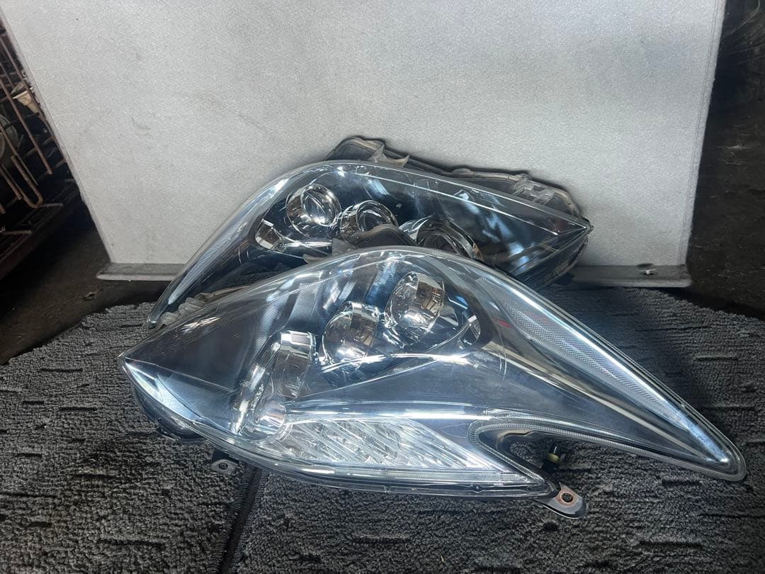 ￼プリウス￼30系ヘッドライト 楽天市場】プリウス 30系 後期 HIDヘッドライト車専用 RR アイライン